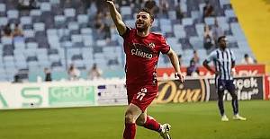 Trabzonspor’un yeni transferi yolda kaldı!